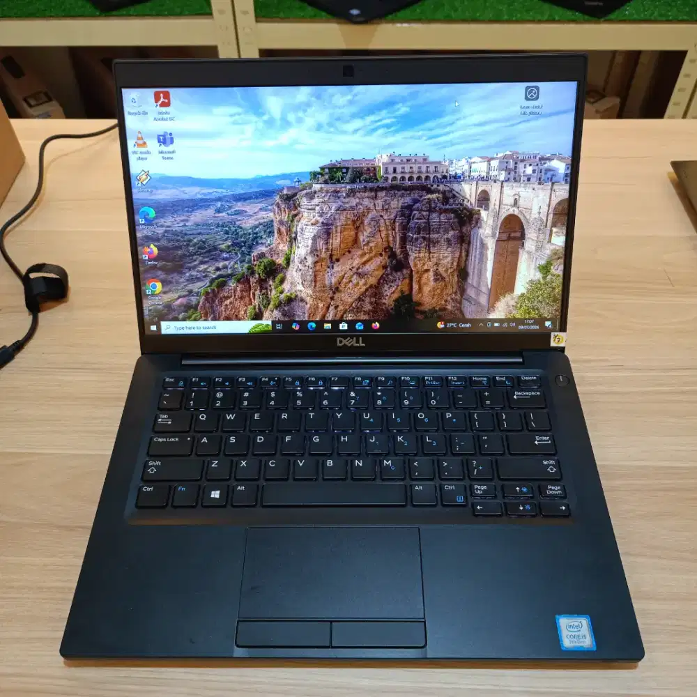 Laptop Dell 7390 Core i5 gen 7 Ram 8GB SSD 256GB