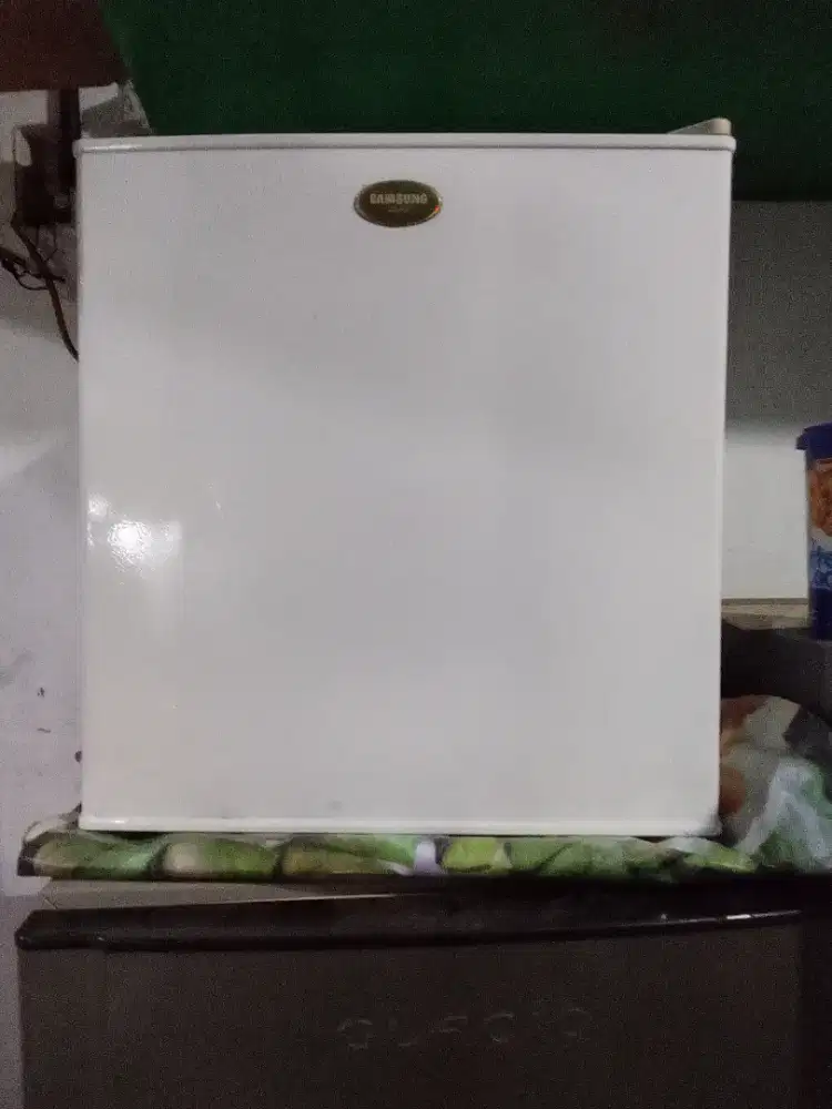 Kulkas mini mirek samsung tinggal pake normal