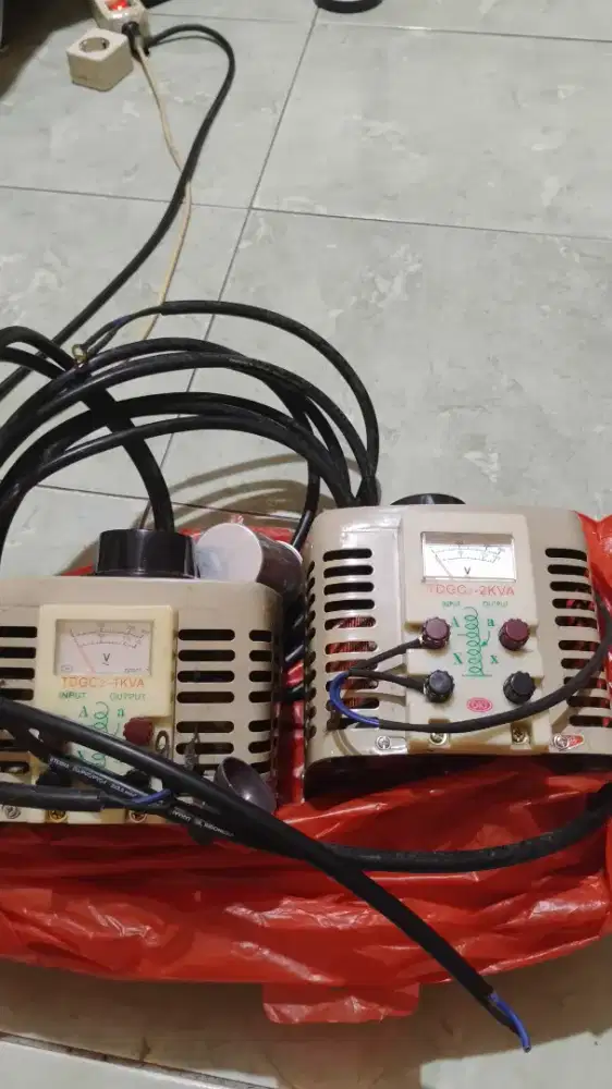 Variac / Autotransformator merk OKI