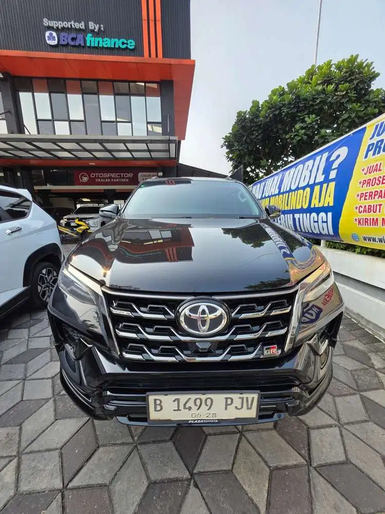 Toyota Fortuner GR Sport Diesel Turbo 2.8L A/T 2023