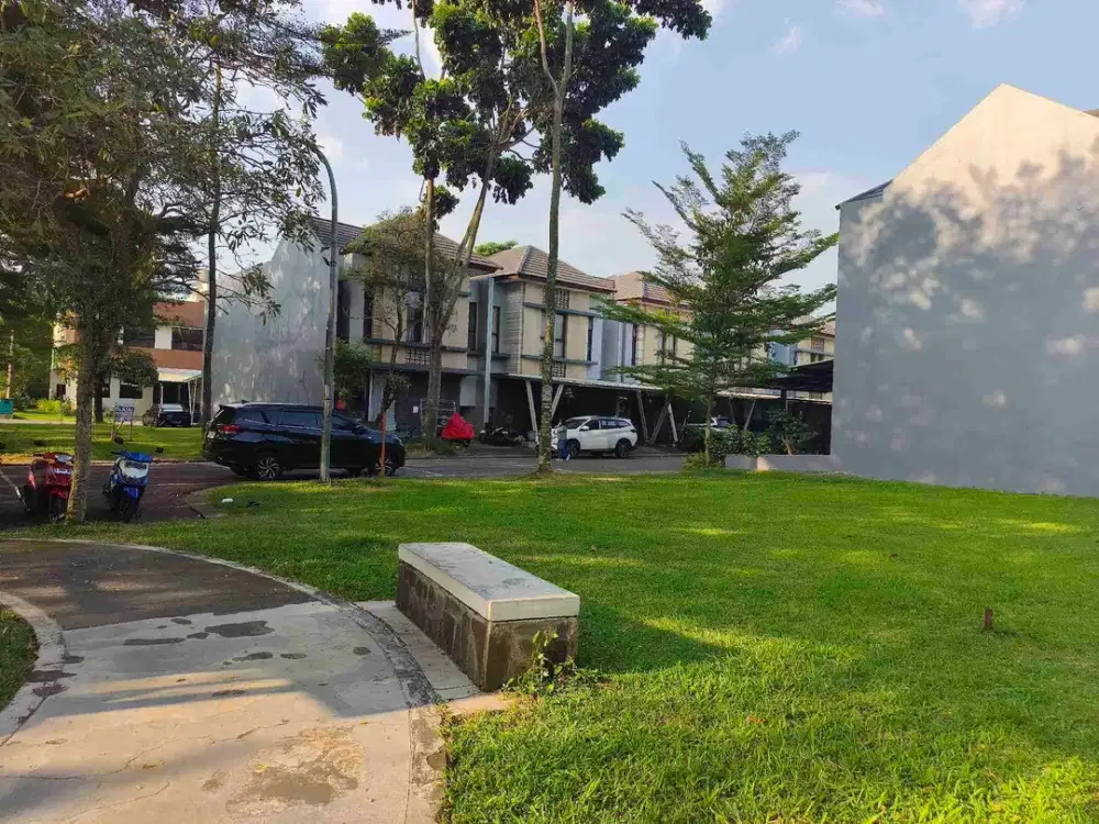 Kavling kecil lokasi Premium Fasum samping belakang luas Eminent Bsd city