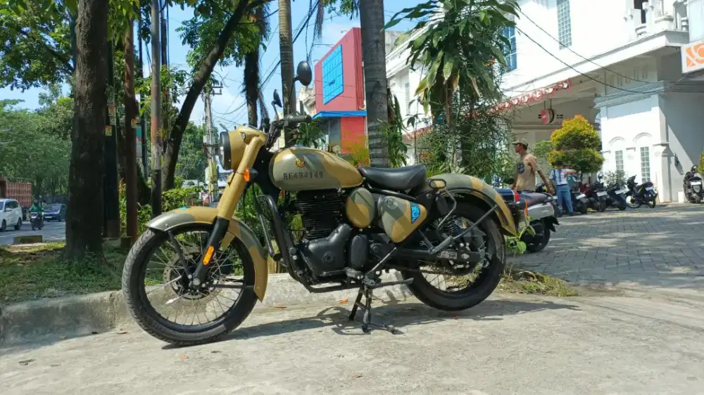 ROYAL ENFIELD Classic 350 MT