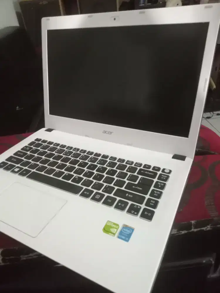 Laptop Asus gaming Core i5 double VGA siap tempur