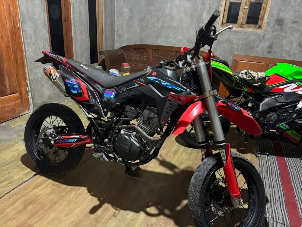 Crf L modif orinan ada semua Kondisi motor mulus lus km 8rbu