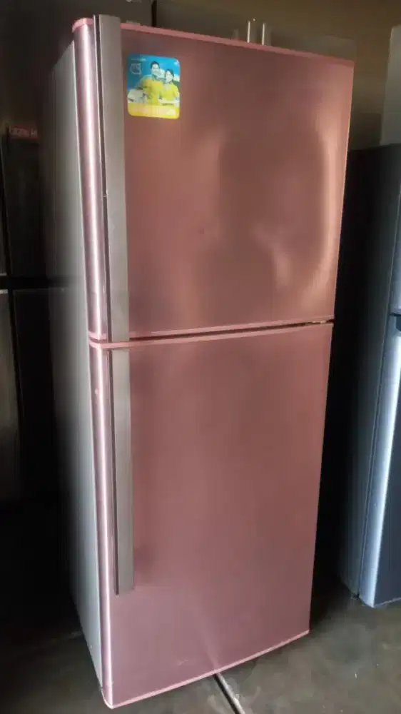 Kulkas Sharp 2 Pintu Mulus