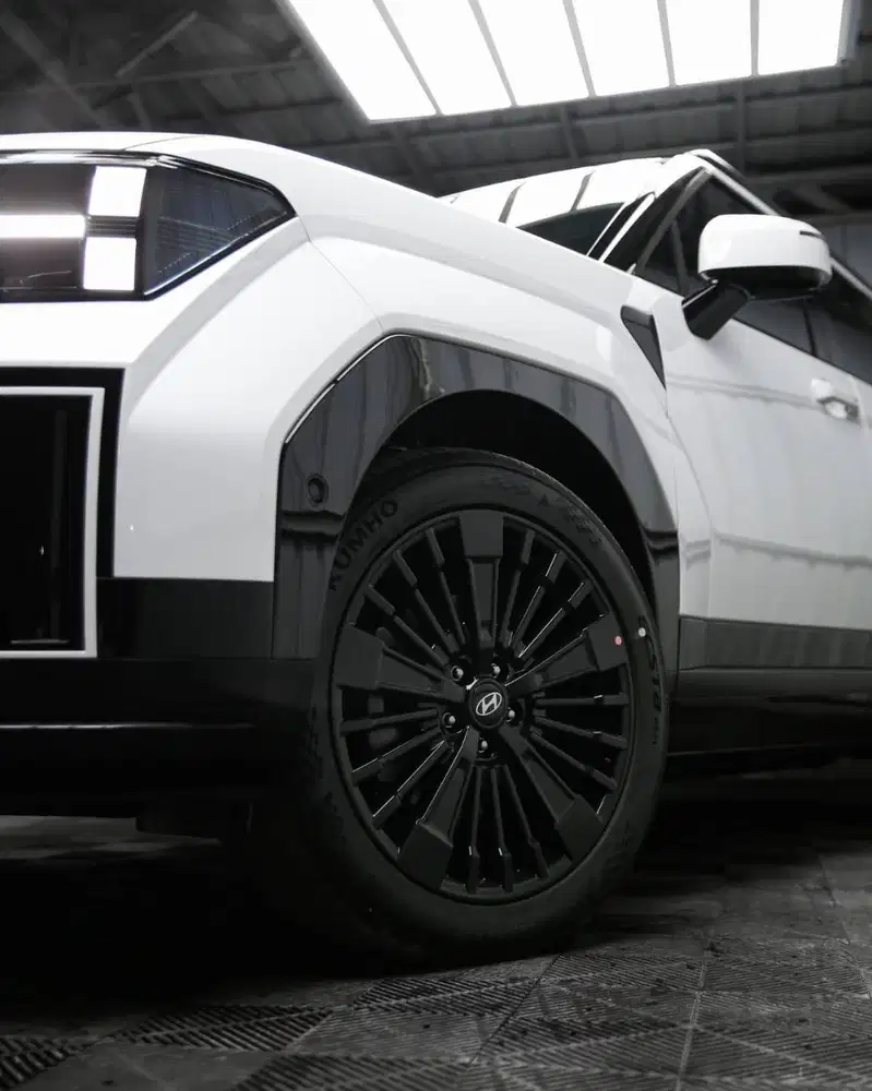 Hyundai Santa Fe Calligraphy hybird ( Spesial Promo Hyundai )