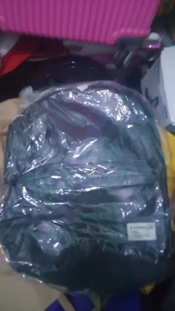 Jual Tas sekolah dan Sepatu bekas