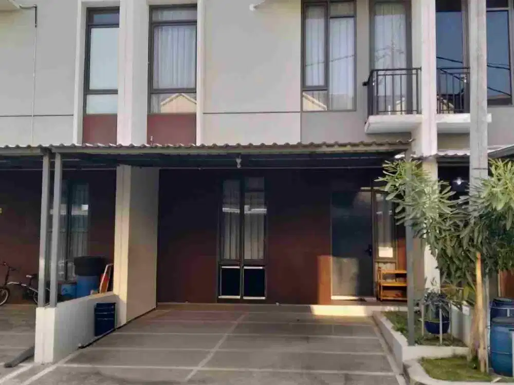 Rumah di Gardenville TKI V Furnished