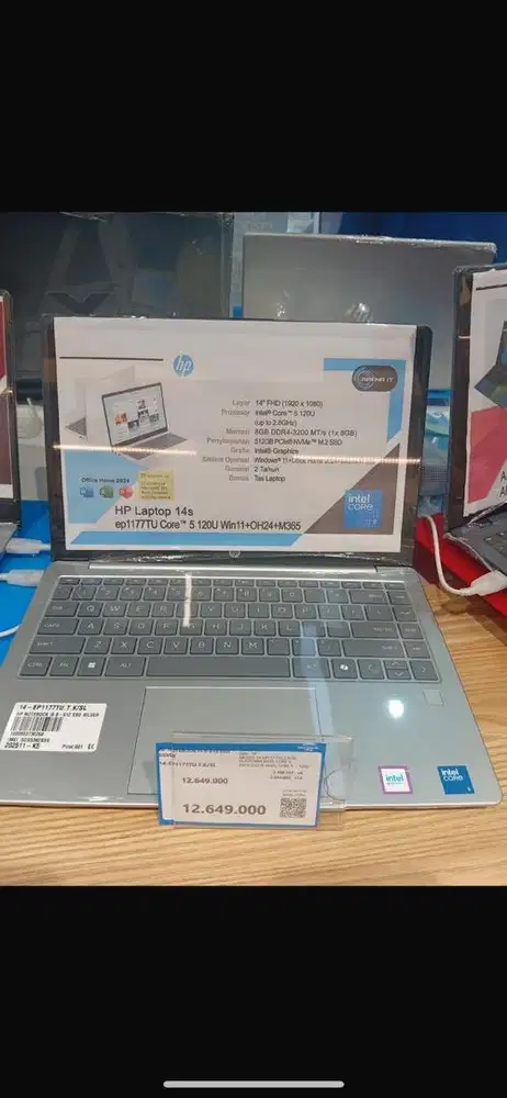 HP NOTEBOOK 15 8-512 SSD SILVER
