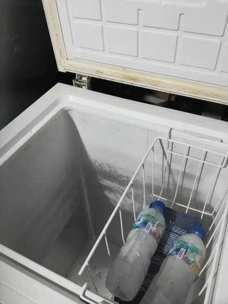Freezer merk RCA