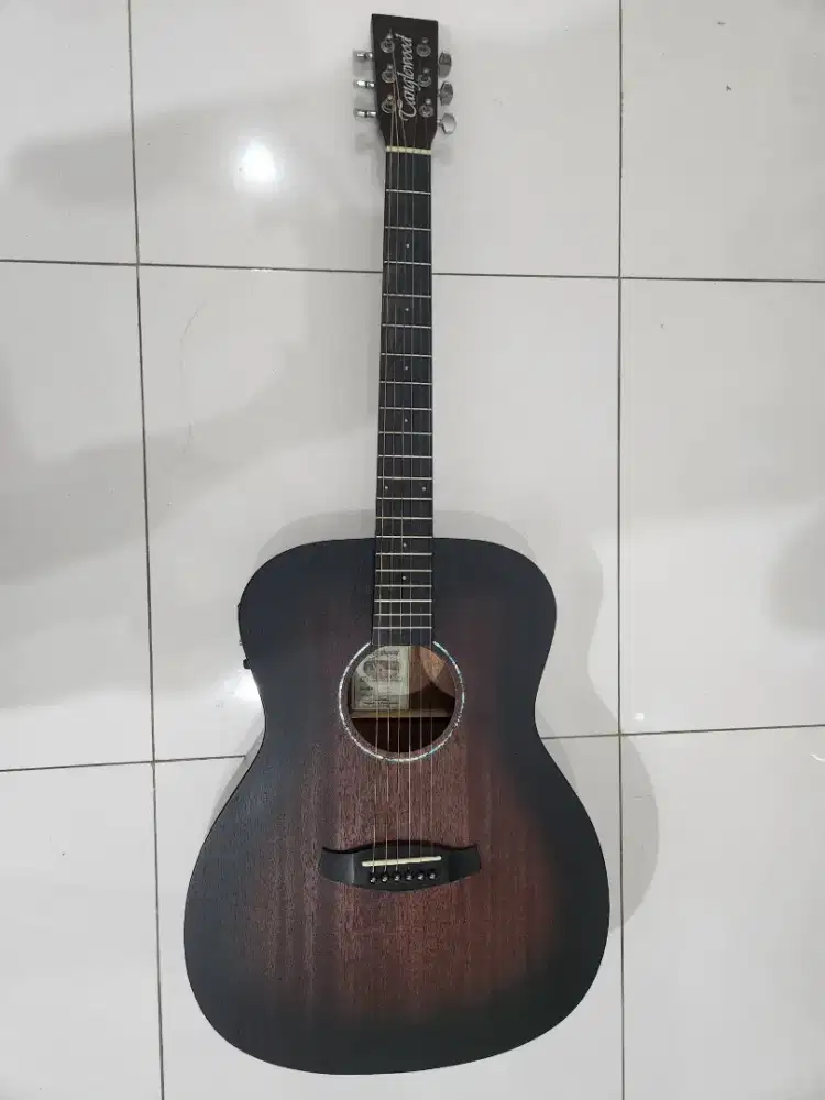 Gitar Akustik Tanglewood TWCR OE