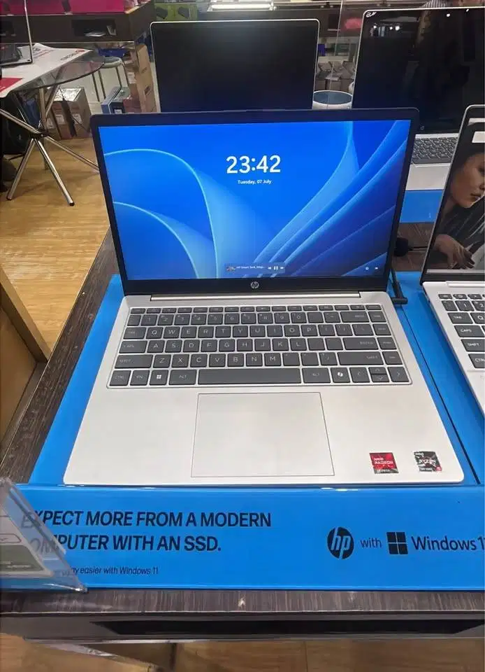 HP 14 EM0530AU Ryzen 5 7530U 8GB SSD 512GB 14′′ FHD W11+OH2024+M365