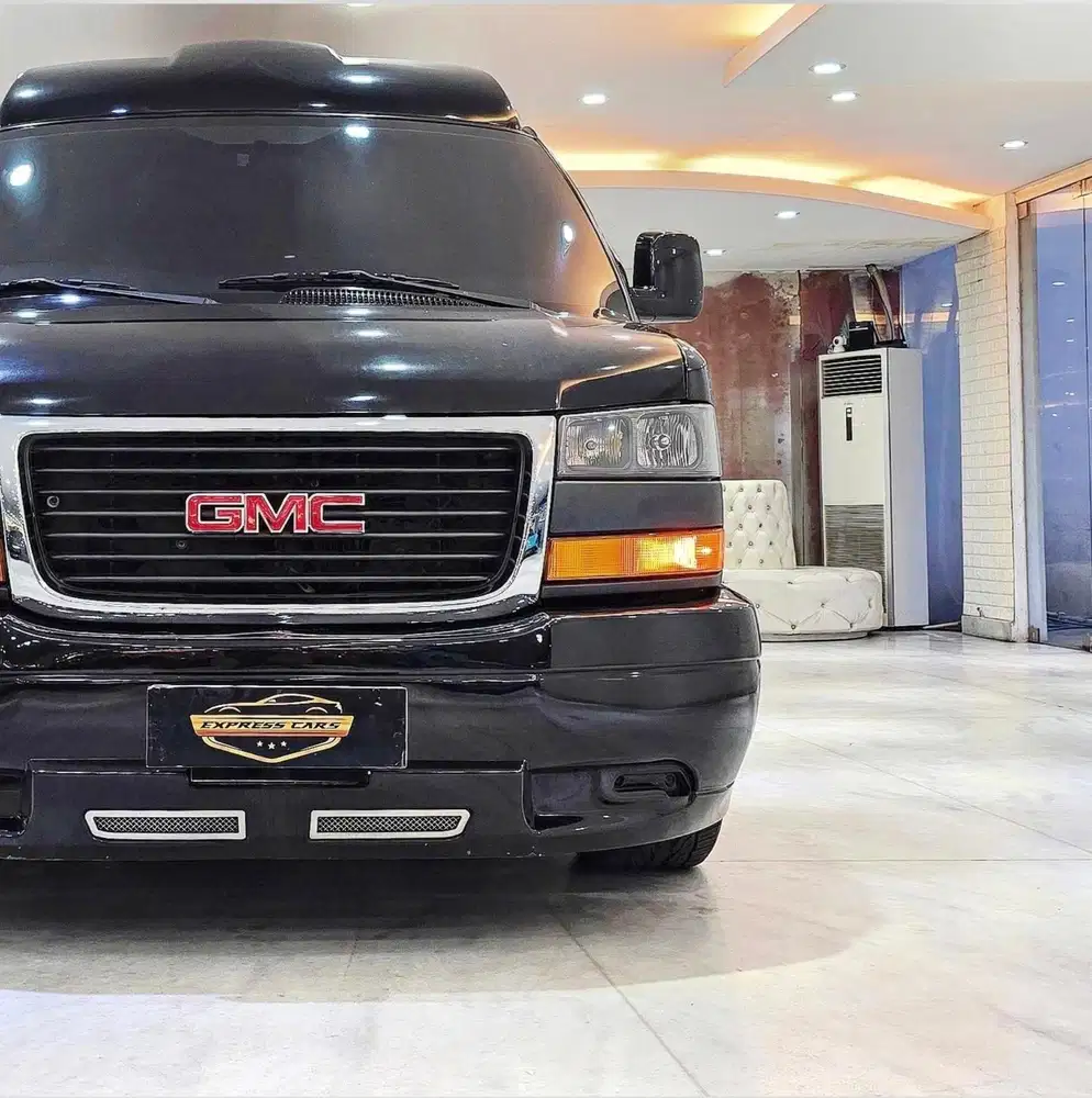 GMC CHEVROLET SAVANA EXPLORER LIMITED SE