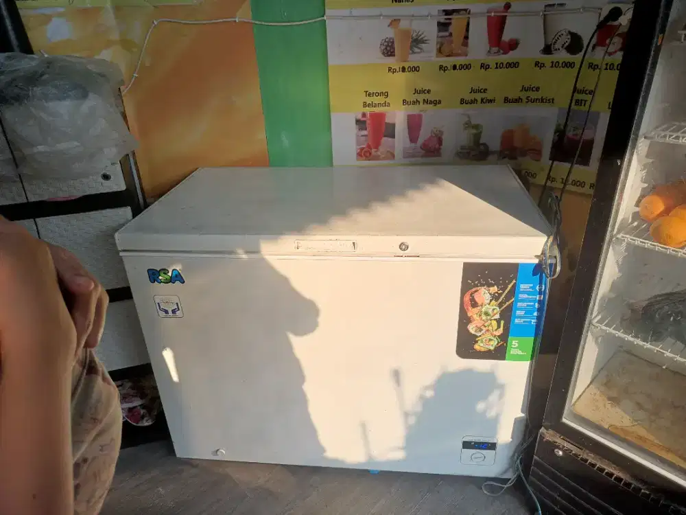 Jual freezer bekas