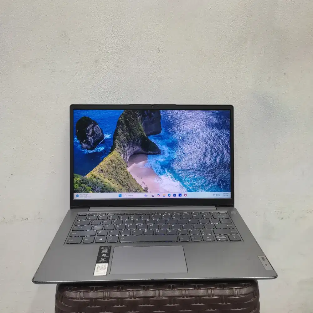 LENOVO IDEAPAD SLIM 3 AMD RYZEN 7 5700U RAM 8 GB SSD 512 GB