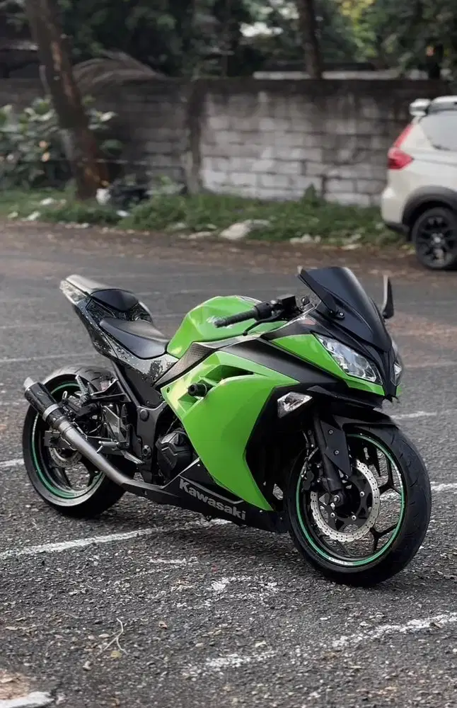 BARTER/TT/DIJUAL CEPAT KAWASAKI NINJA FI 250 PJK HIDUP ATAS NAMA