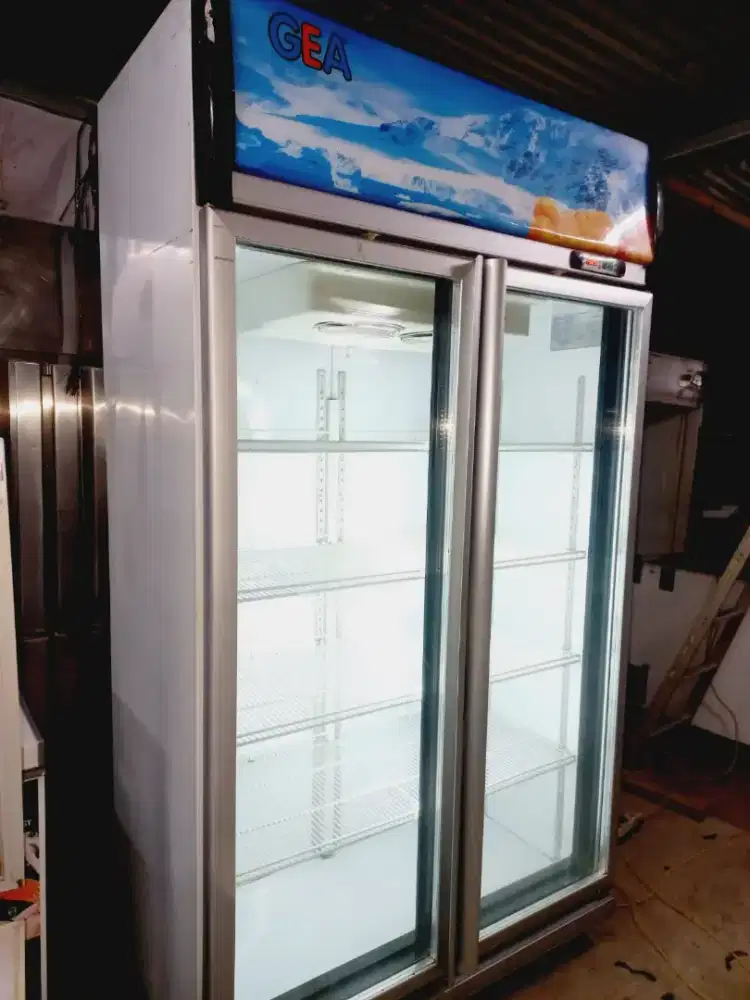 Pendingin minuman showcase 2Pintu merk GEA,SANSI, & PANASONIC