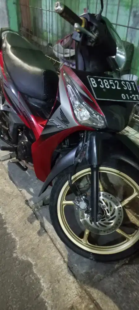 Supra x125 helm in injeksi tarikan enteng