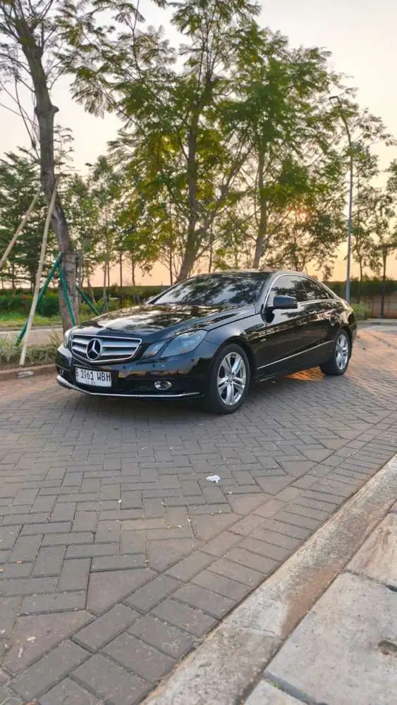 Mercedes-Benz E250 2010 Bensin