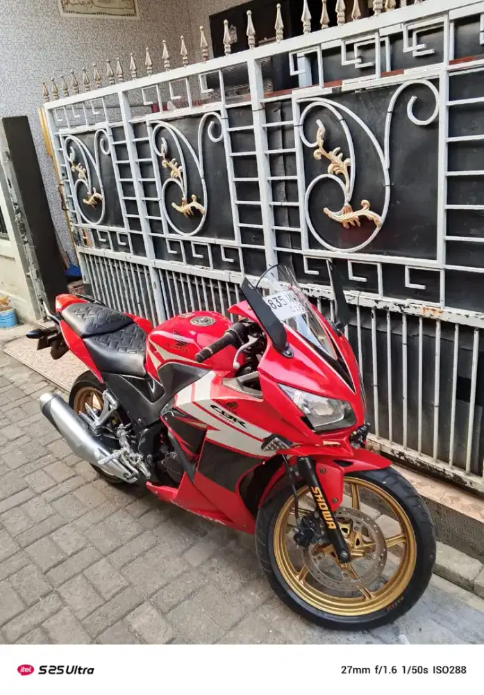 JUAL MURAH NI CBR 150 TAHUN 2015. BISA NEGO