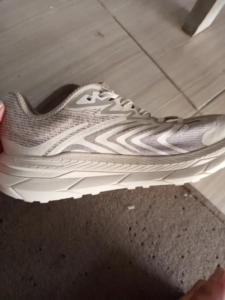 jual cepat sepatu hoka