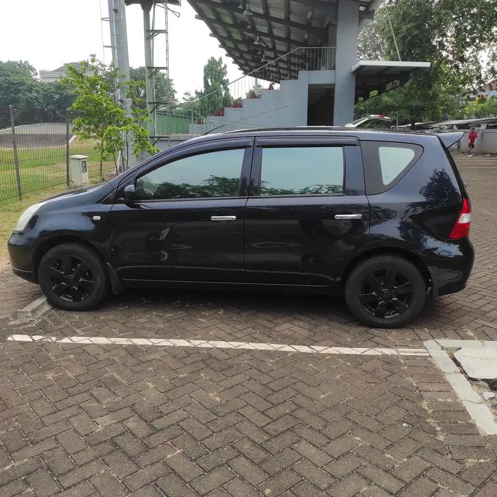 Nissan Livina 2008 Bensin