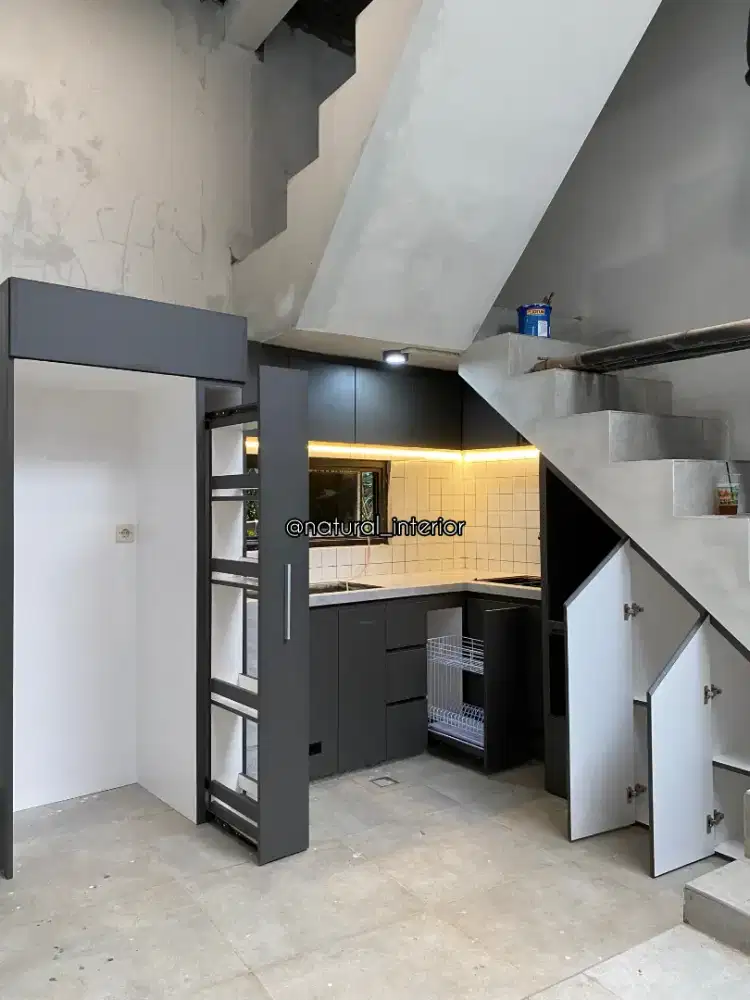 Kitchenset minimalis bawah tangga