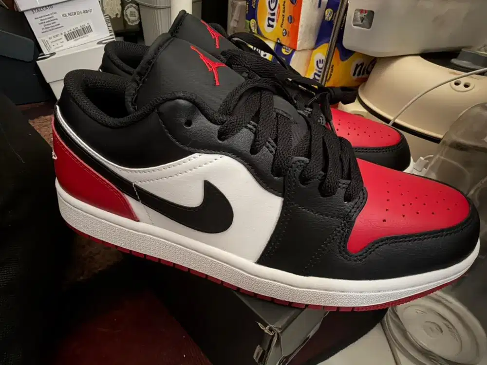 AIR JORDAN 1 LOW SIZE 42