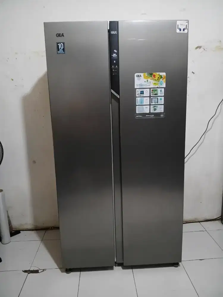Dijual kulkas side by side gea mulus