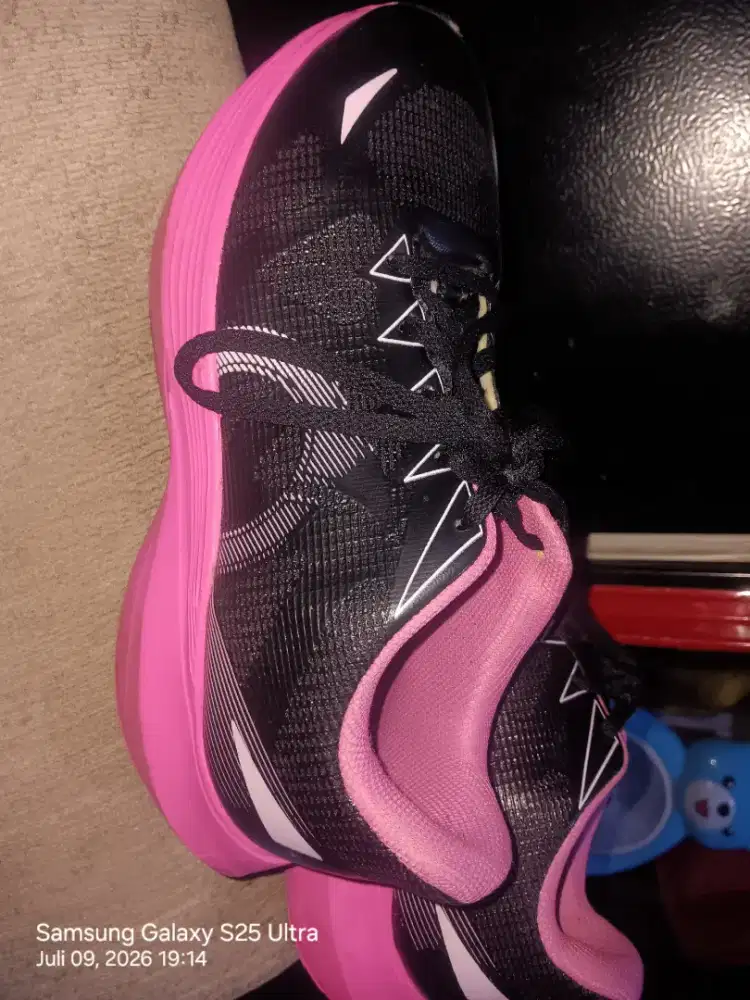 SEPATU RUNNING ORTUS SEIGHT BAGUS