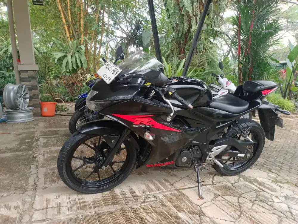 Suzuki GSX-R 150cc