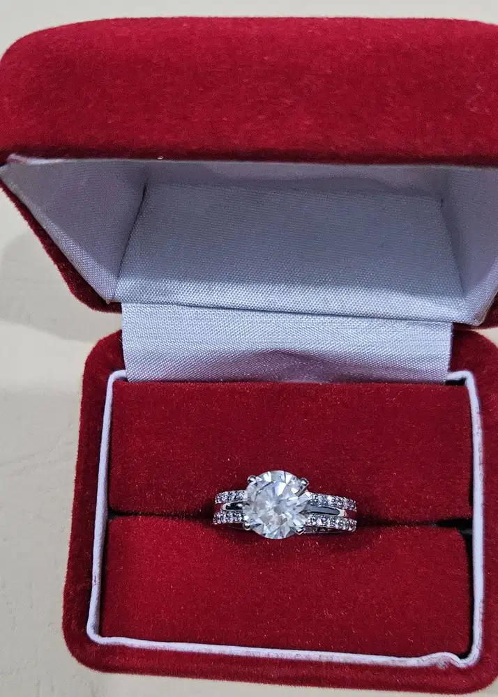 Cincin Berlian Wanita 2.55 carats Ring Emas Putih Fancy