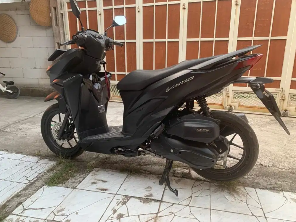 Vario 125 2020 km 14rb