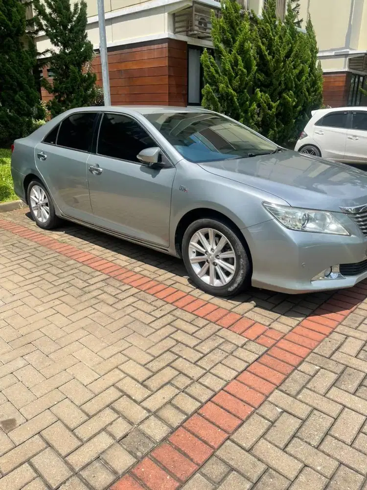 Camry v2.5 2012