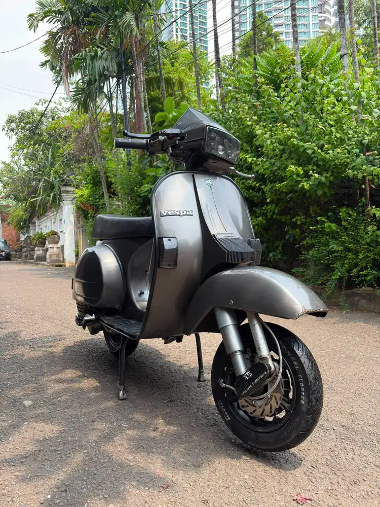 Vespa excel istimewa