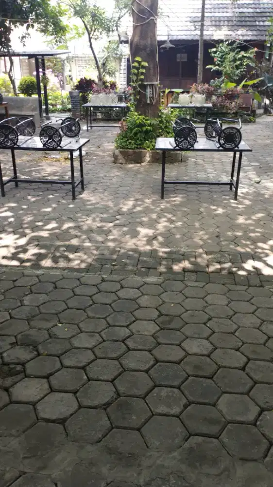 DIBUTUHKAN SEGERA KITCHEN CREW