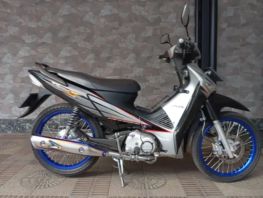 Supra X 125 2005 Istimewa