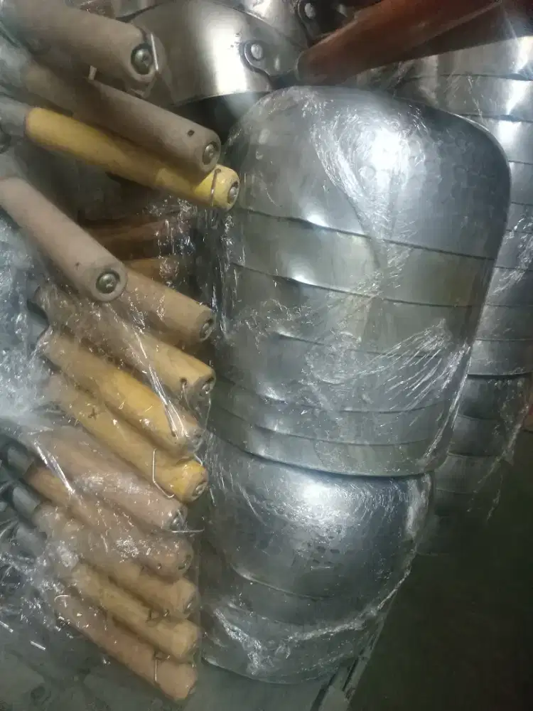 Di obral panci mie bekas berkualitas
