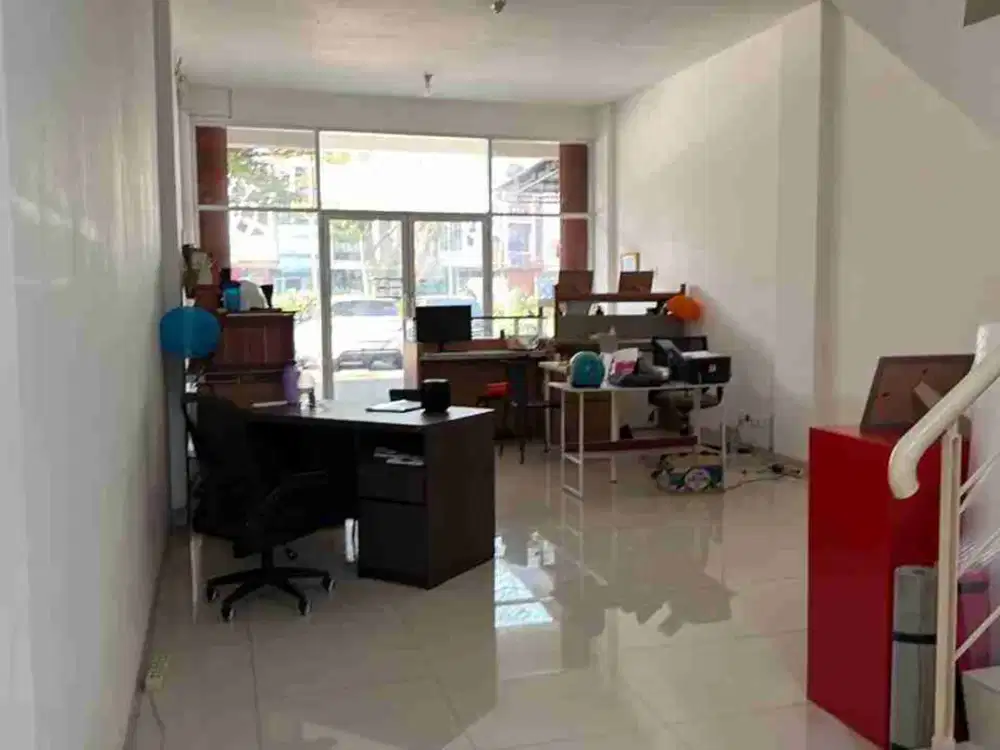 JUAL RUKO 2½ lantai  siap usaha