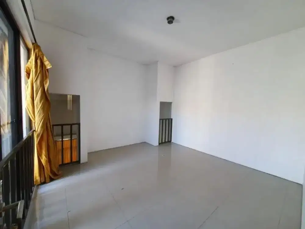 DISEWAKAN RUMAH ROYAL RESIDENCE WINDSOR