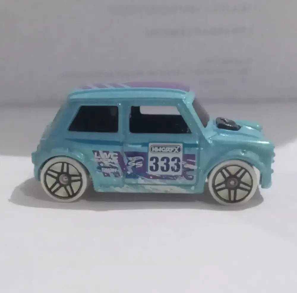 Hotwheels mini coopers biru muda