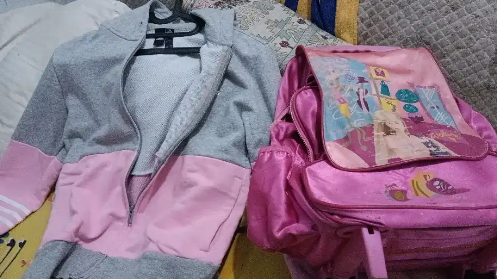 Tas stroller dan jaket adidas