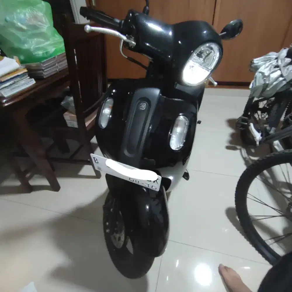 Yamaha Fazzio Standar 2025 Hitam