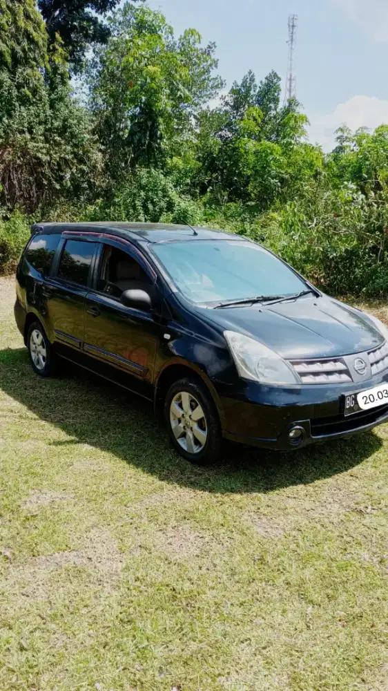 Grand Livina XV 2010