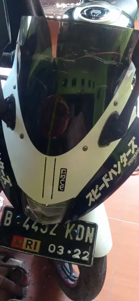 Suzuki gsx r150 putih