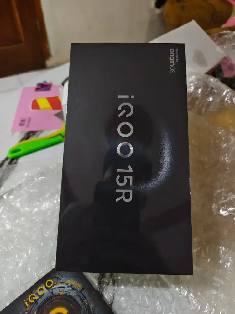 Iqoo 15R 12/256 silver segell