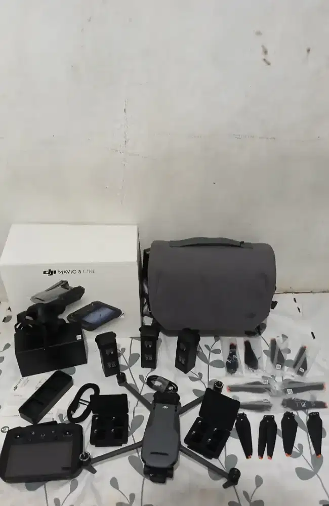 DJI Mavic 3 Cine likenew