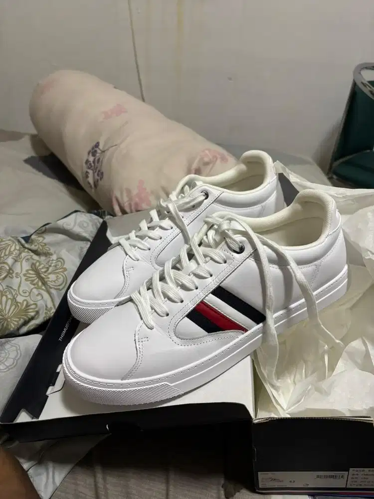 Sepatu Tommy Hilfiger - Icon Signature