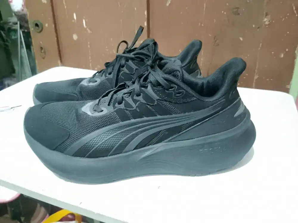 Sepatu puma pulse black