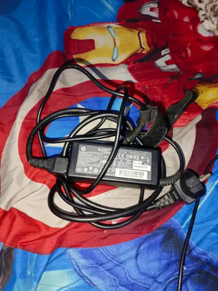 Dijual adaptor laptop